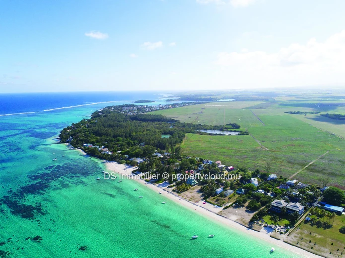 Accessible To Foreigners - Pds Villa For Sale - Pointe D'esny