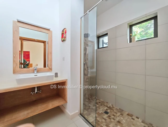 Access To The Sea –Villa For Rent In Bain Boeuf - North