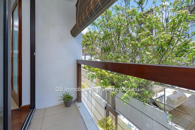 One Bedroom Apartment Accessible To Foreigners With Sea Access In Mon Choisy -