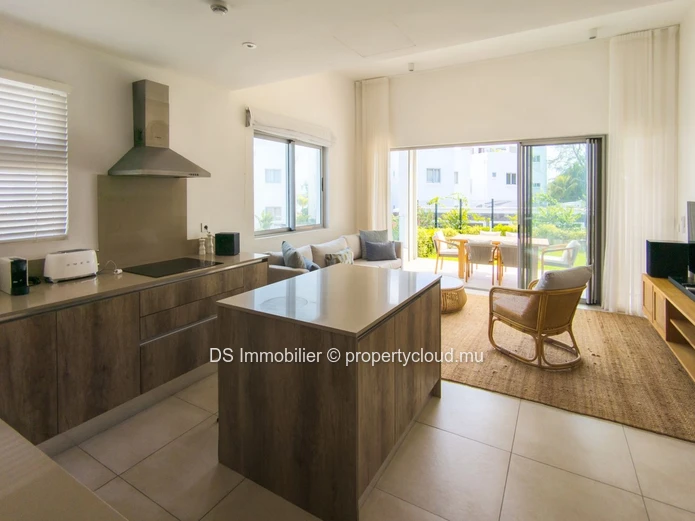 Apartment With 3 Bedroom Garden By The Water For Rent In Grand Gaube - North