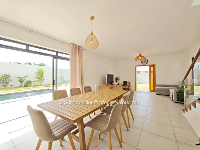 Spacious 5 Bedroom Villa + Office For Rent In Grand Baie - North (Sole Mandate)