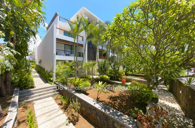 One Bedroom Apartment Accessible To Foreigners With Sea Access In Mon Choisy -