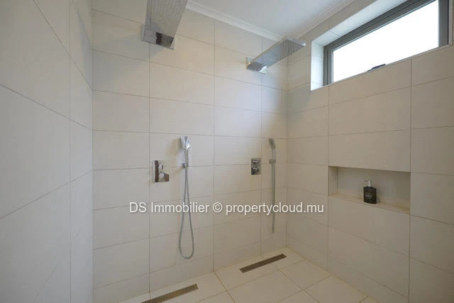 3 Bedroom Apartment Accessible To Foreigners In Pointe Aux Canonniers
