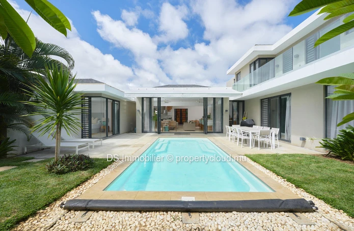 4 Bedroom Villa With Ensuite Bathrooms For Sale In Pereybere - North - Accessible To Non-Citizens