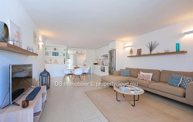 One Bedroom Apartment Accessible To Foreigners With Sea Access In Mon Choisy -
