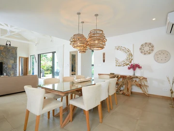 4 Bedroom Villa