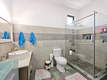 4 Bedroom Villa