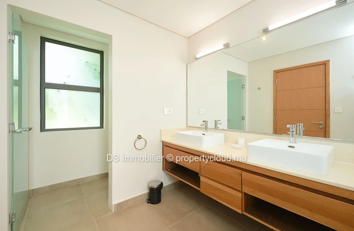 Single Storey 4 Bedroom Villa For Sale In Grand Baie North - Accessible To Non-Citizens