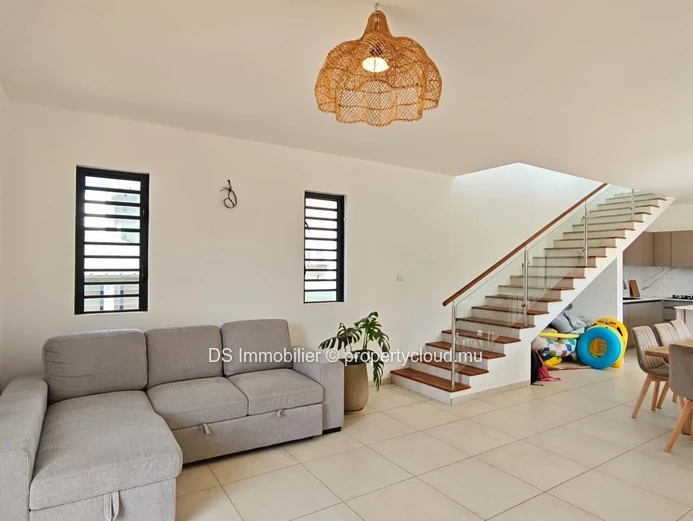 Spacious 5 Bedroom Villa + Office For Rent In Grand Baie - North (Sole Mandate)