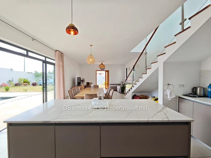 Spacious 5 Bedroom Villa + Office For Rent In Grand Baie - North (Sole Mandate)