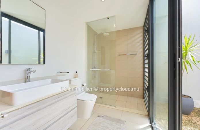 4 Bedroom Villa With Ensuite Bathrooms For Sale In Pereybere - North - Accessible To Non-Citizens