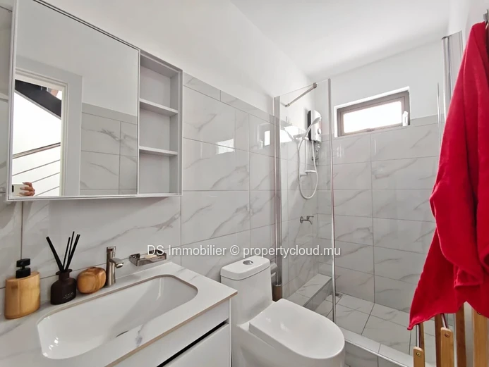 4 bedroom duplex for rent - Pointe aux Canonniers - North