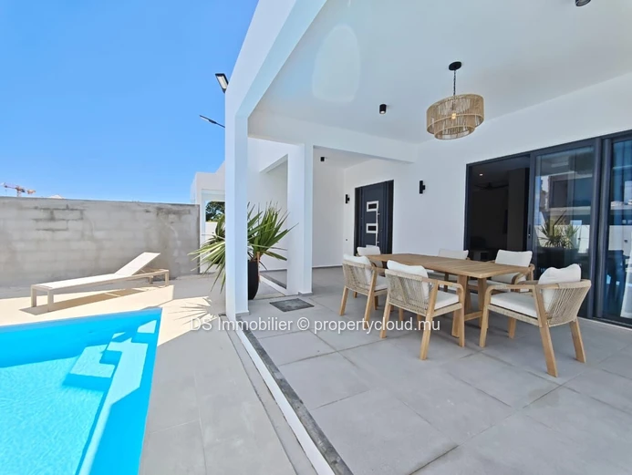 Modern Villa For Rent – Quiet And Accessible – Mont Choisy-North