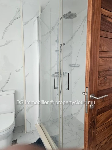 Appartement De 3 Chambres Avec 2 Suites Péreybère -Nord