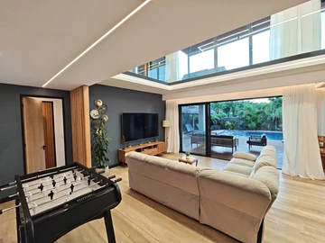 4 Bedroom Villa