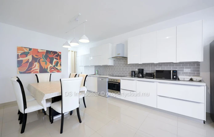 R+2 Apartment With 3 Bedrooms For Sale In Péreybère - North - Accessible To Non-Citizens