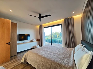 4 Bedroom Villa