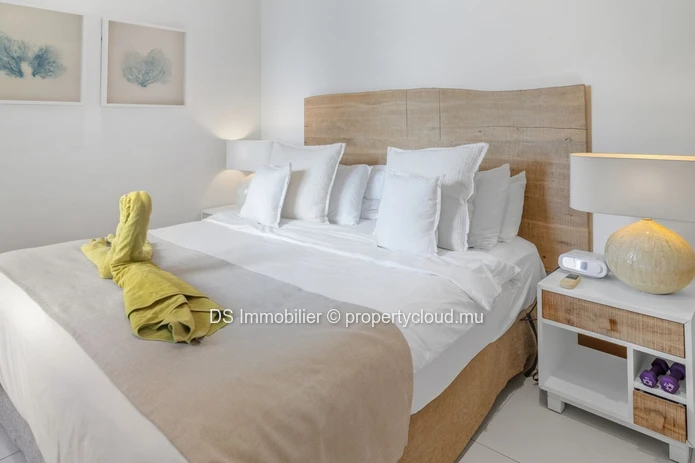 For Rent – Beachfront Apartment – Secure Residence – Cap Malheureux