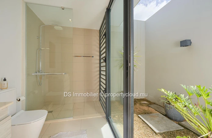 4 Bedroom Villa With Ensuite Bathrooms For Sale In Pereybere - North - Accessible To Non-Citizens