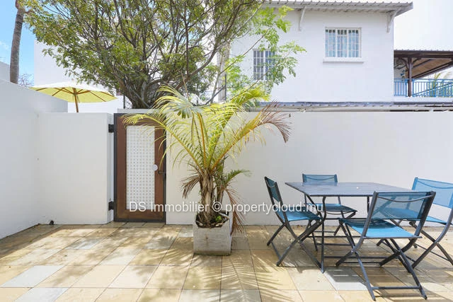 One Bedroom Apartment Accessible To Foreigners With Sea Access In Mon Choisy -