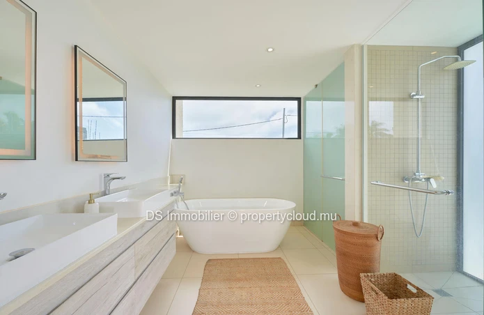 4 Bedroom Villa With Ensuite Bathrooms For Sale In Pereybere - North - Accessible To Non-Citizens