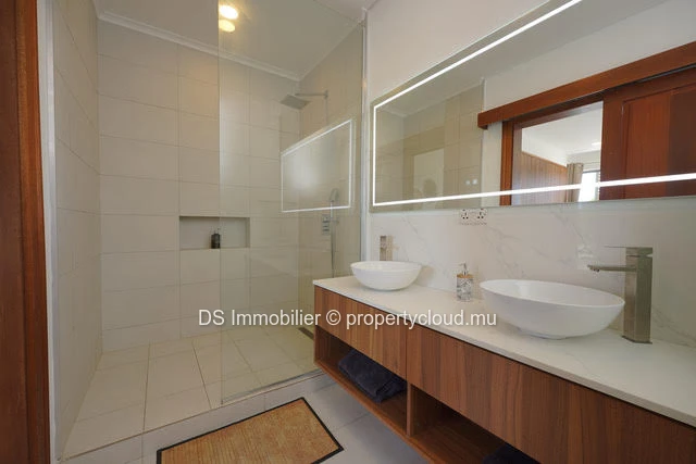 3 Bedroom Apartment Accessible To Foreigners In Pointe Aux Canonniers