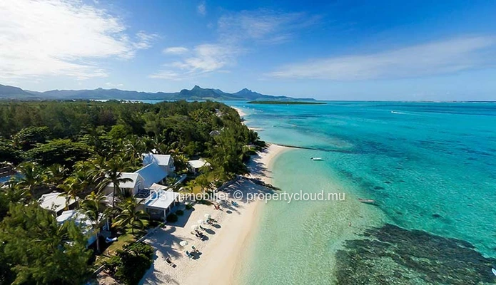 Accessible To Foreigners - Pds Villa For Sale - Pointe D'esny