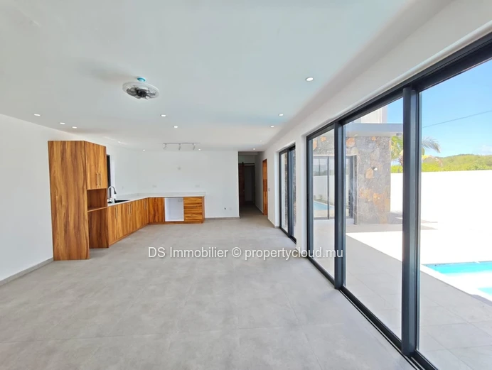 Villa For Sale – 3 Bedrooms En Suite – In Cap Malheureux-North