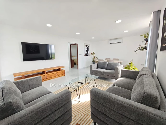 3 Bedroom Penthouse With Sea View For Rent In Pereybere - North