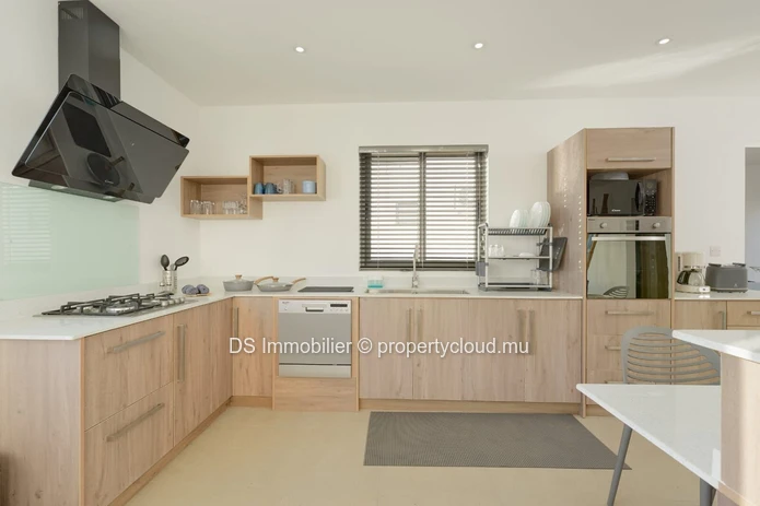 Contemporary Villa For Sale – Grand Baie- North