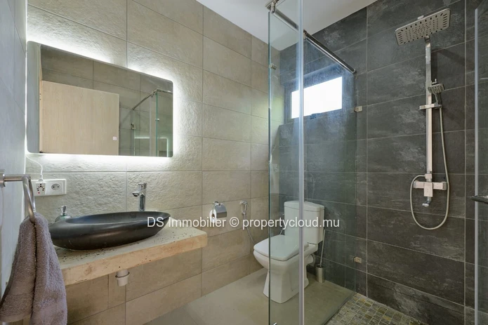 Contemporary Villa For Sale – Grand Baie- North
