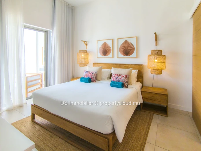 Apartment With 3 Bedroom Garden By The Water For Rent In Grand Gaube - North