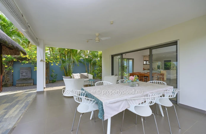 FOR SALE - 3 BEDROOM PDS VILLA - GRAND BAIE - (Accessible to foreigners)