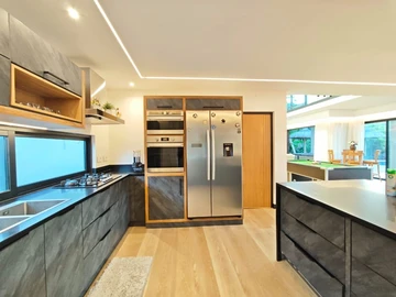4 Bedroom Villa