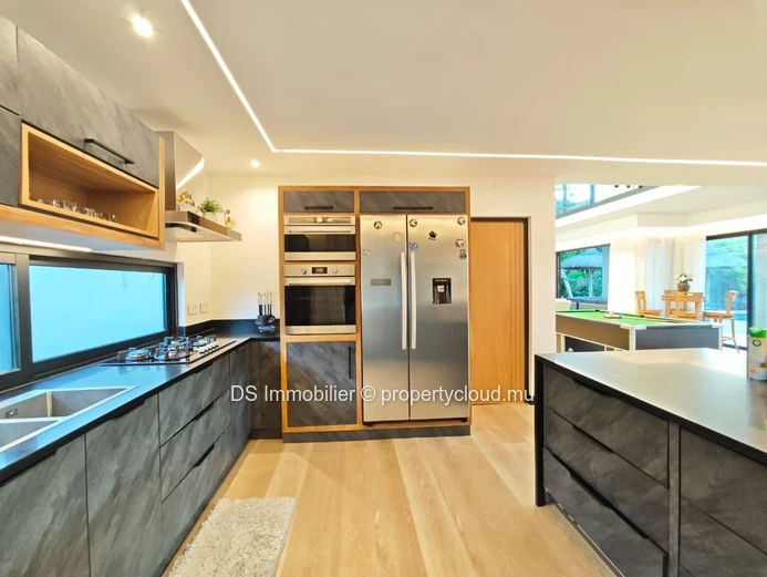 Luxury 4 Bedroom Villa For Rent In Calodyne – High-End Amenities – North