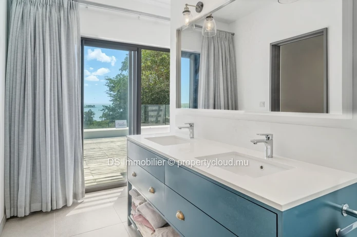 3-Bedroom Penthouse With Sea View For Rent In St Antoine - North