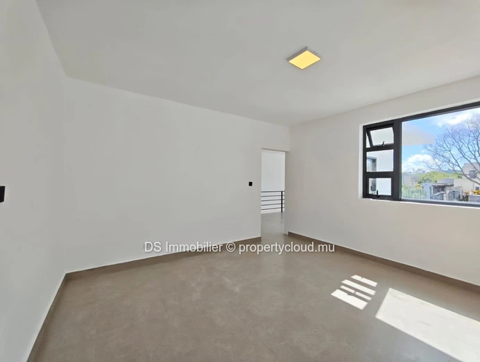 For Sale – Bright Semi-Furnished Villa With Private Pool – – Trou Aux Biches