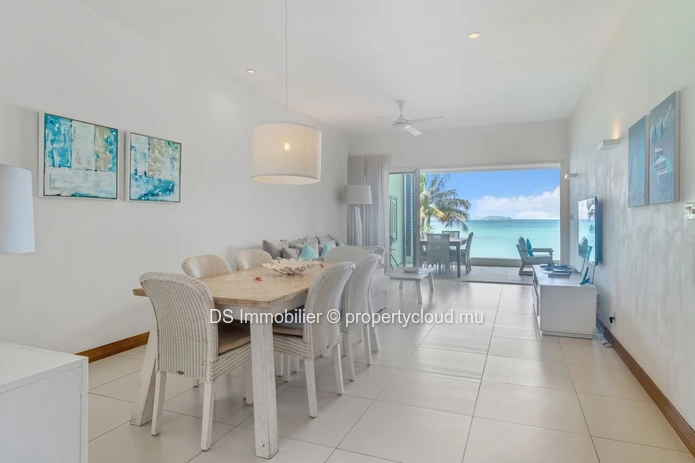 For Rent – Beachfront Apartment – Secure Residence – Cap Malheureux