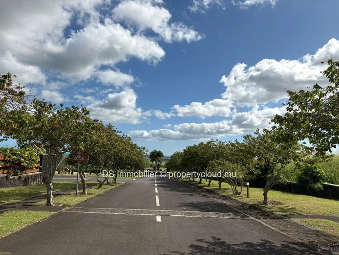 Land For Sale – Mont Piton – North