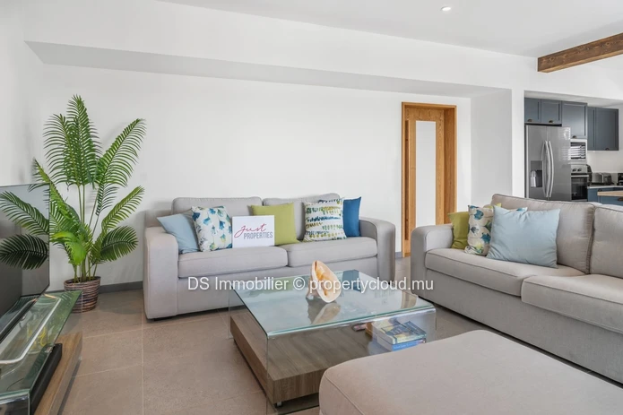 3-Bedroom Penthouse With Sea View For Rent In St Antoine - North