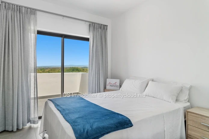 3-Bedroom Penthouse With Sea View For Rent In St Antoine - North