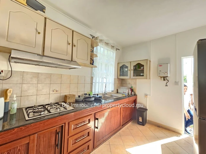 For Rent – 2-Bedroom Apartment In Pereybere – Beach Access On Foot - North