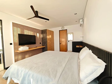 4 Bedroom Villa